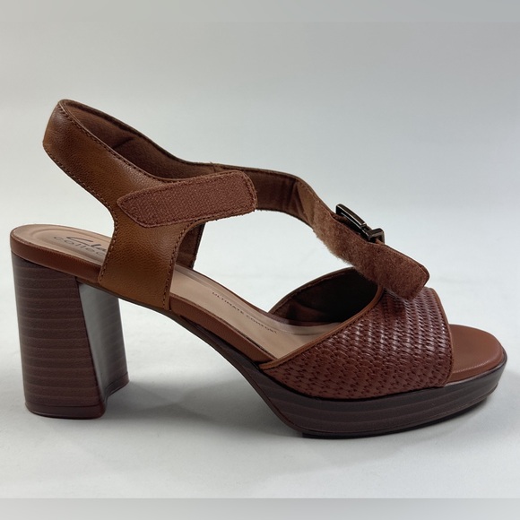 Clarks Ambylyn Faye Brown Tan Leather Womens Block Heel Sandals 26181953 - Picture 8 of 11